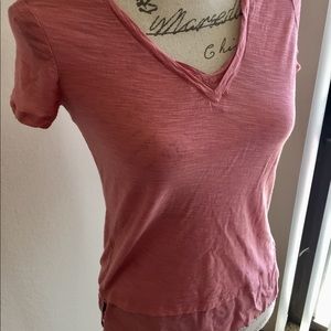 3/$25🎈VINCE CAMUTO pink shirt